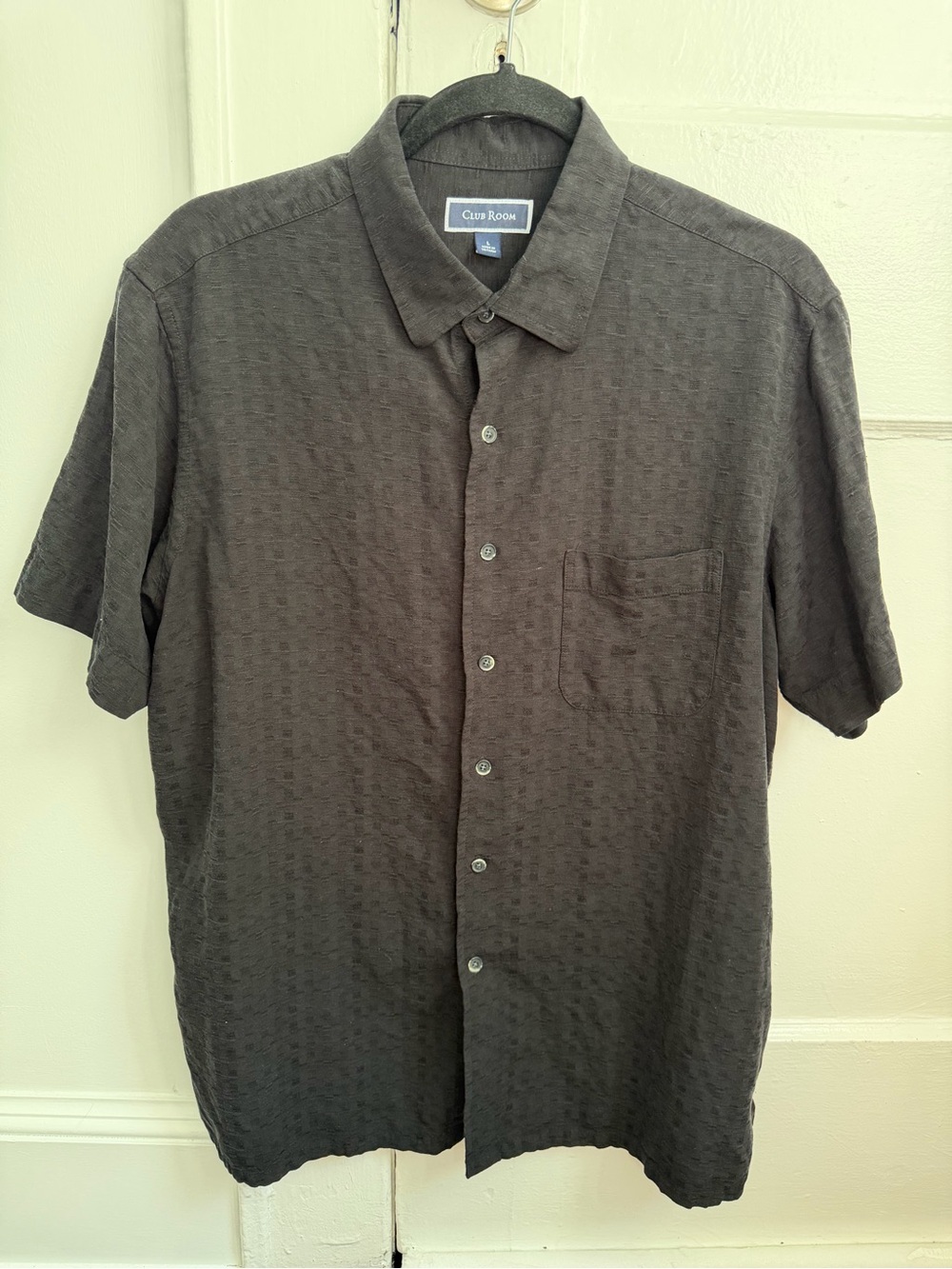 Club Room Men’s Short Sleeve Button-Down Shirt in Black
